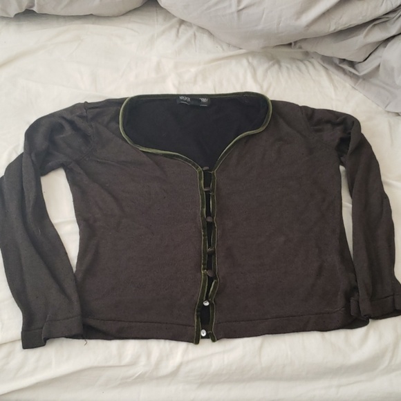 ! Army Green Top - Picture 1 of 4